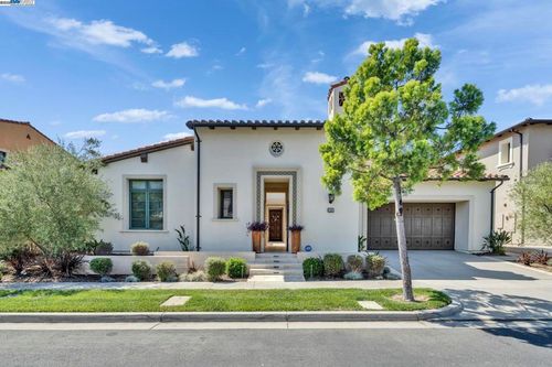 103 Crosswinds, Irvine, CA, 92602-1821 | Card Image