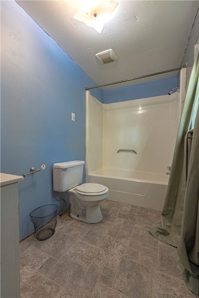 Master bathroom | Image 8