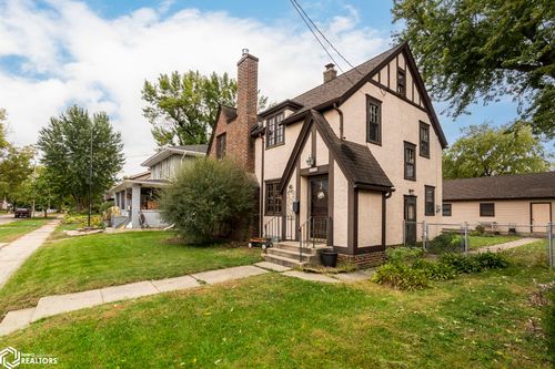 112 S Vermont Ave, Mason City, IA, 50401-4242 | Card Image