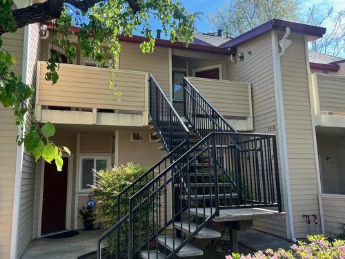 1018 Cedar Gables Dr, San Jose, CA, 95118-3704 | Card Image