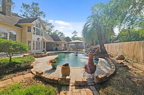 1810 Seven Maples Dr, Kingwood, TX, 77345-1701 | Card Image