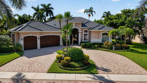 8100 Muirhead Cir, Boynton Beach, FL, 33472-5061 | Card Image