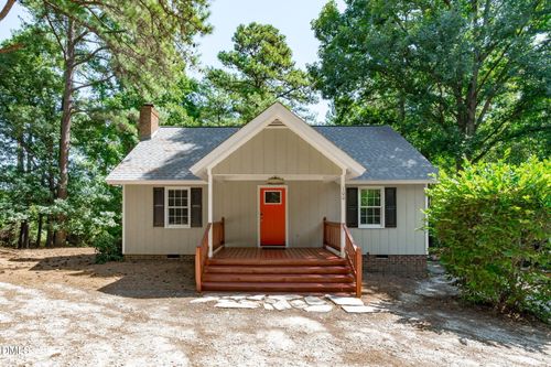 100 Burris St, Garner, NC, 27529-4039 | Card Image