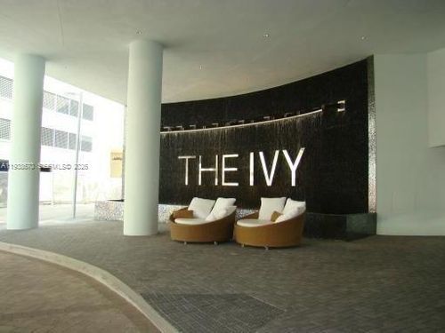 apt-2402-90 Sw 3rd St, Miami, FL, 33130-4024 | Card Image