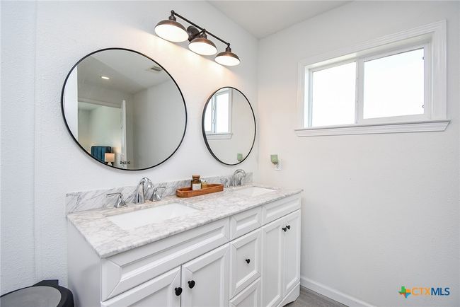 2749 Bayshore Dr, House other with 3 bedrooms, 3 bathrooms and null parking in Palacios TX | Image 32