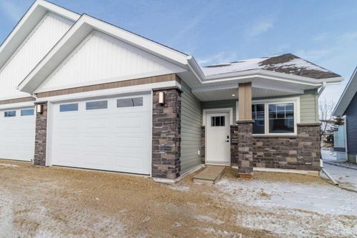 4938 Beardsley Ave, Lacombe, AB, T4L0G4 | Card Image