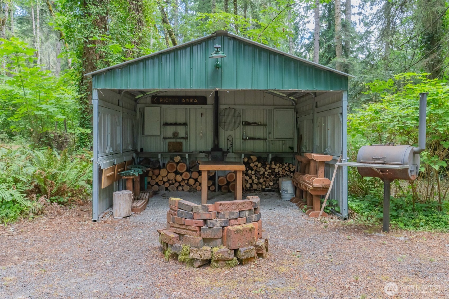Land in Rainier 2