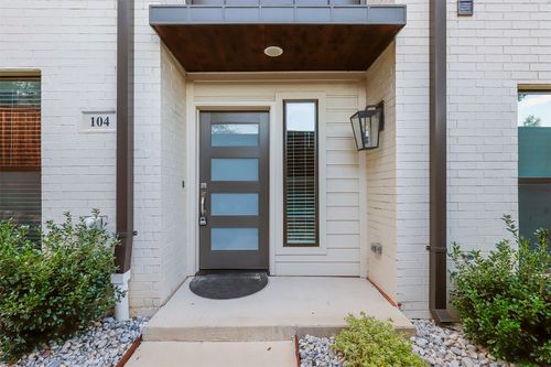 104-2733 Merrimac St, Fort Worth, TX, 76107-2299 | Card Image
