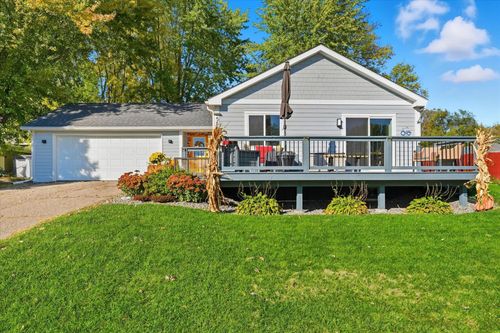 5527 Sunset Cir, Rockford, MN, 55373-9650 | Card Image