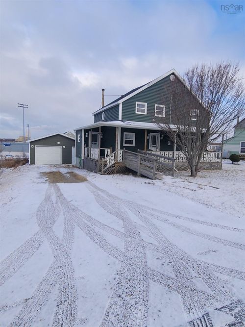44 Church St, Dominion, NS, B1G1A9 | Card Image