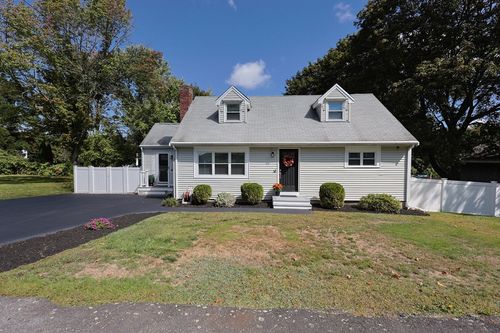 38 Gleason Street Ext, Marlborough, MA, 01752-3165 | Card Image