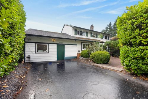 2025 Forest Dr, Nanaimo, BC, V9S2R6 | Card Image