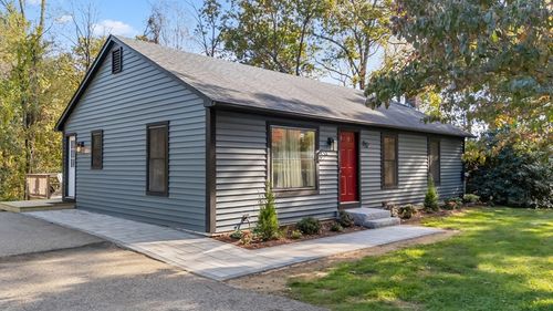 89 River Rd, Sturbridge, MA, 01566-1410 | Card Image