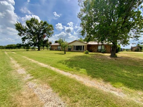 2247 Lcr 654, Thornton, TX, 76687-2195 | Card Image