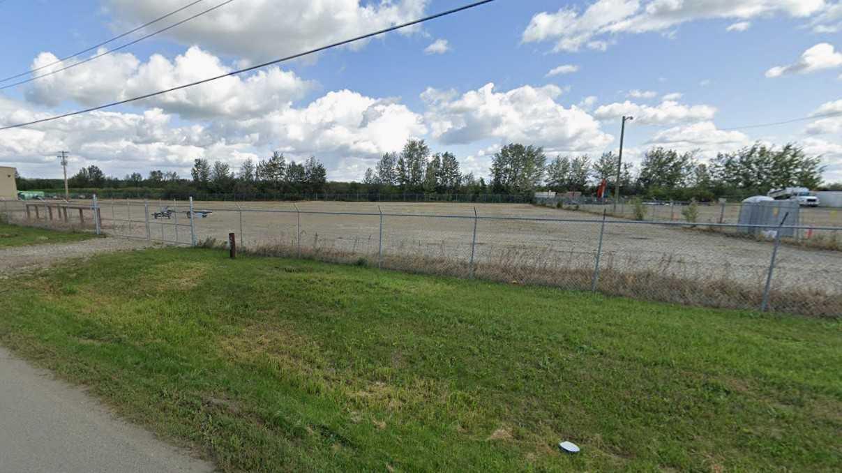 Land in Sylvan Lake