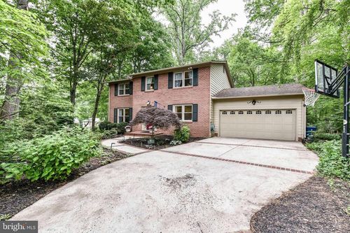 10428 Collingham Dr, FAIRFAX, VA, 22032-2608 | Card Image