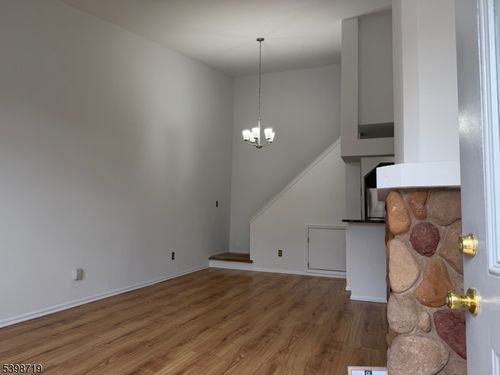 94 Wescott Rd, Bedminster, NJ, 07921-2002 | Card Image