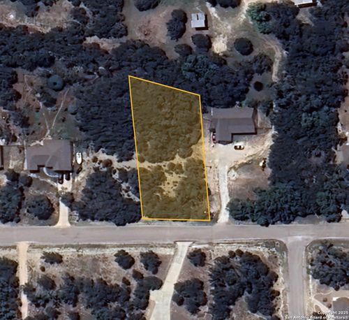 1643 Desiree St, Canyon Lake, TX, 78133-2039 | Card Image