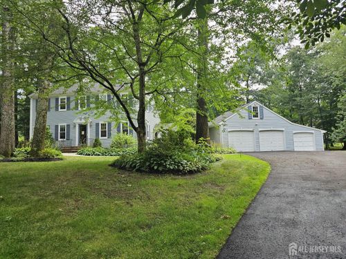 17 Gloucester Ct, East Brunswick, NJ, 08816-3319 | Card Image