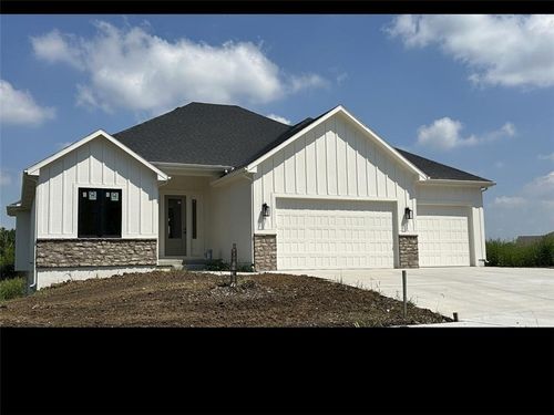 21974 W 178th St, Olathe, KS, 66062-6570 | Card Image