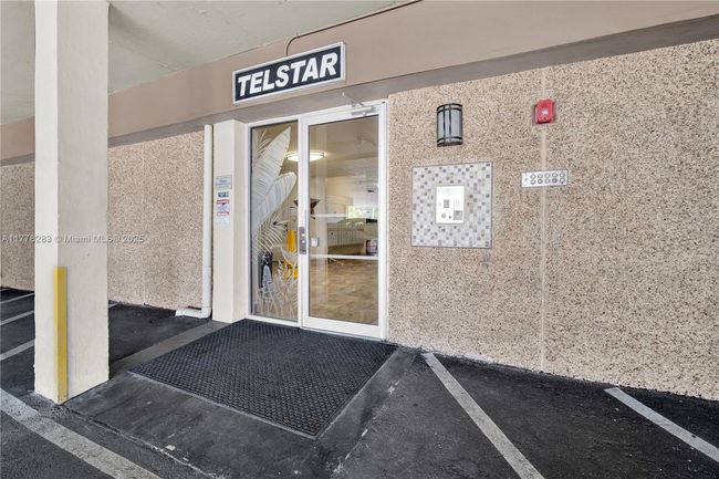APT-209 - 1811 Jefferson St, Condo with 1 bedrooms, 2 bathrooms and null parking in Hollywood FL | Image 5