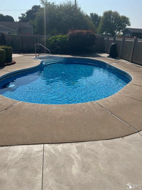 4833 Stadler Rd, Monroe, MI, 48162-9424 | Card Image
