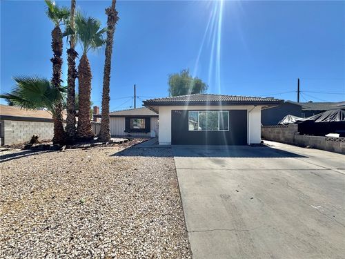 4525 Charles Ronald Ave, Las Vegas, NV, 89121-4736 | Card Image
