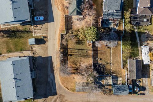 4807 B 47 St, Camrose, AB, T4V1J7 | Card Image