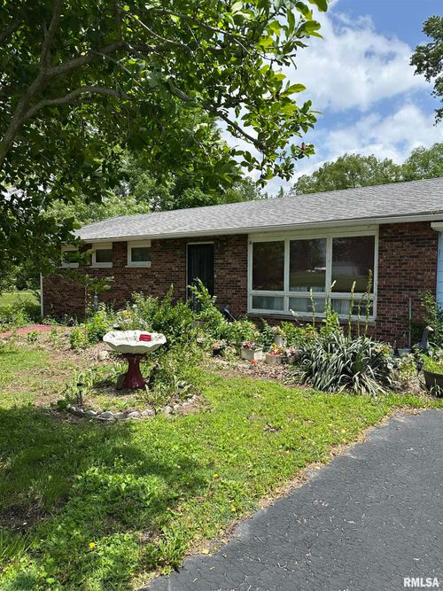 1480 Hemlock Rd, Du Quoin, IL, 62832-3902 | Card Image