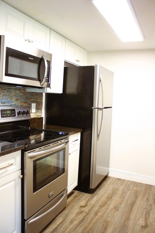 8123-123 San Paulo Cir, West Melbourne, FL, 32904-4012 | Card Image