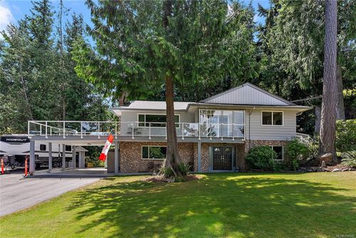 2040 Salem Terr, North Saanich, BC, V8L5J4 | Card Image