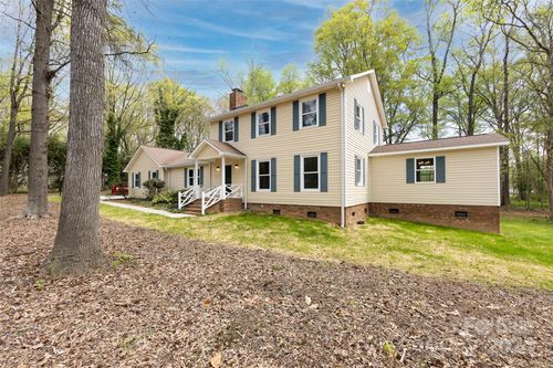 2920 Oakdale Dr, Unionville, NC, 28110-8711 | Card Image