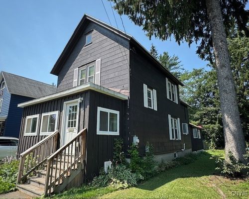 15 Hamlin St, Cortland, NY, 13045-1905 | Card Image