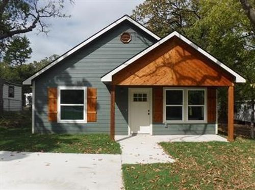 607 E Day St, Denison, TX, 75021-4815 | Card Image