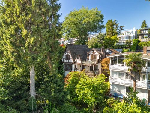 2806 King Edward Ave W, Vancouver, BC, V6L1T9 | Card Image