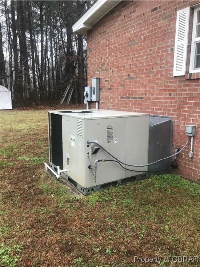 Details with central air condition unit | Image 19