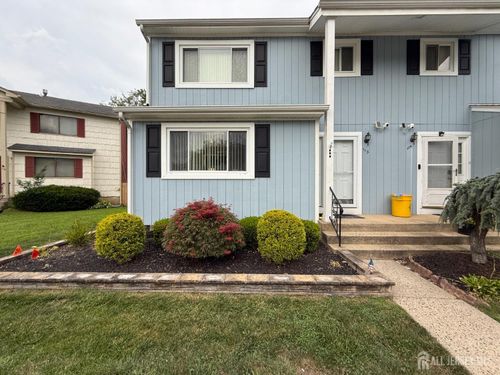 113 Benjamin Ct, Dayton, NJ, 08810-1349 | Card Image