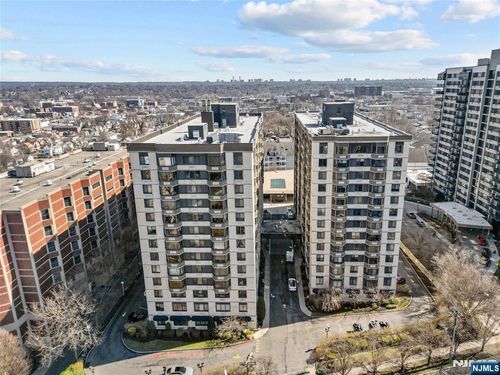 326 Prospect Ave, Hackensack, NJ, 07601-2611 | Card Image