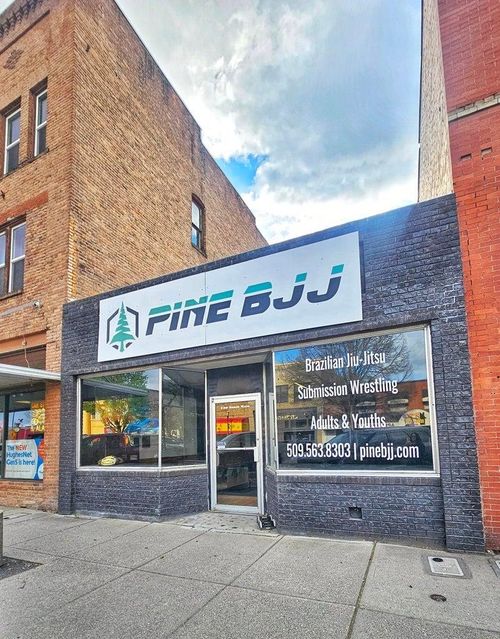 130 S Main St, Colville, WA, 99114-2406 | Card Image