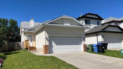 1072 Country Hills Cir Nw, House detached with 5 bedrooms, 2 bathrooms and 4 parking in Calgary AB | Image 1