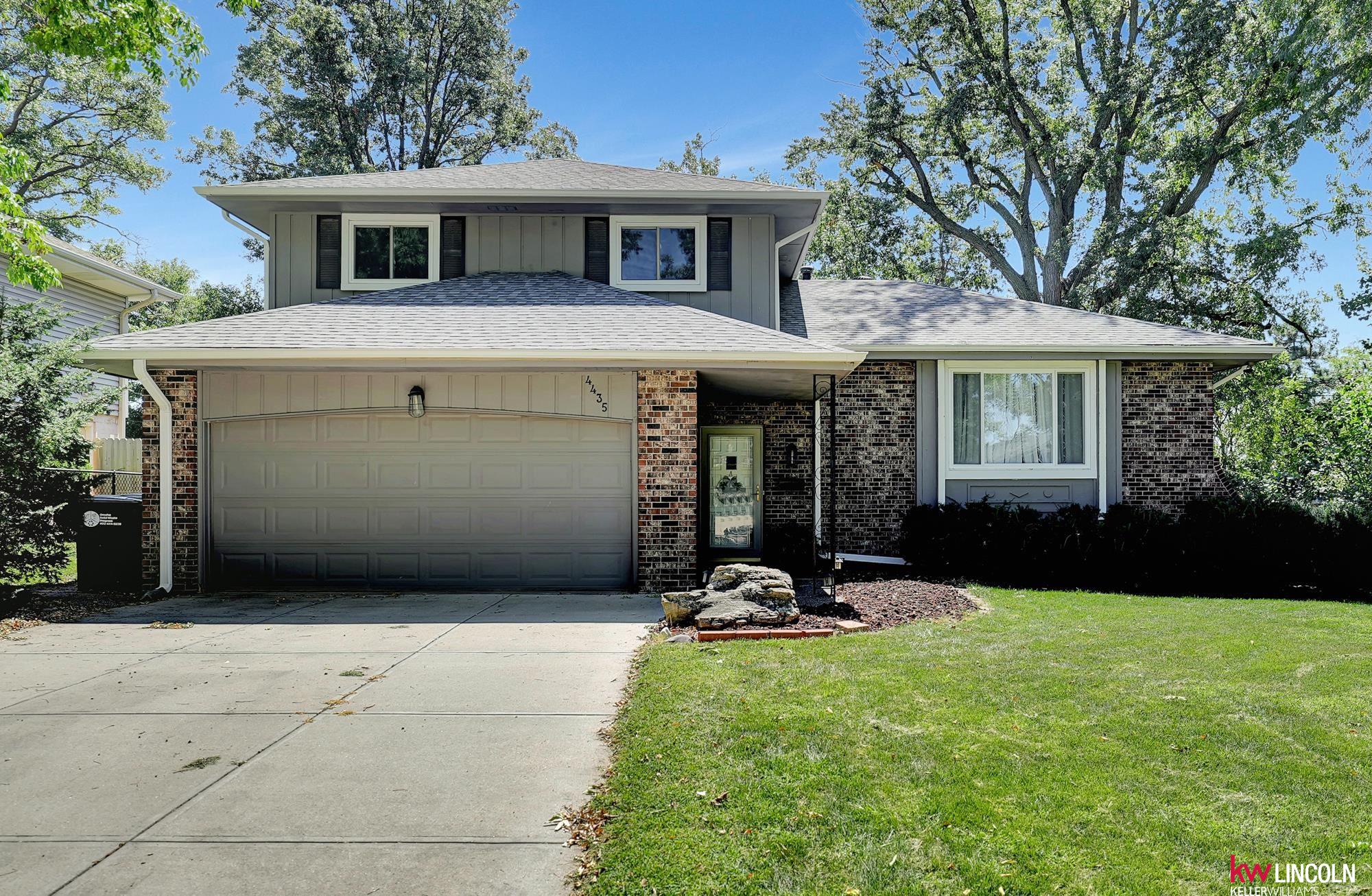 Shady Lane Cir, Omaha, NE 68105