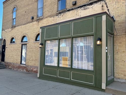 ll-222 N Benton St, Woodstock, IL, 60098-3204 | Card Image