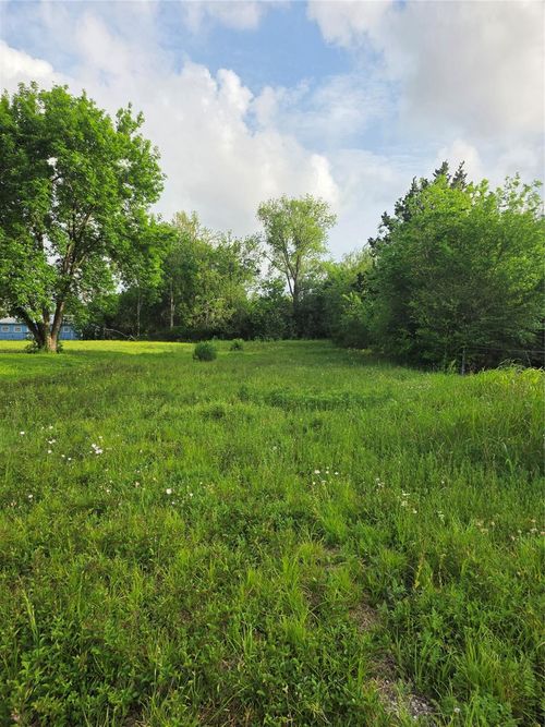 5142 Clover St, Houston, TX, 77033-3904 | Card Image