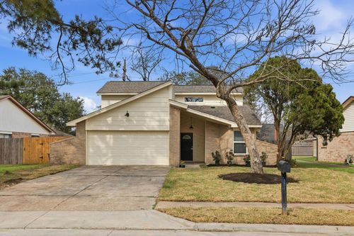 10110 Appleridge Dr, Houston, TX, 77070-4705 | Card Image
