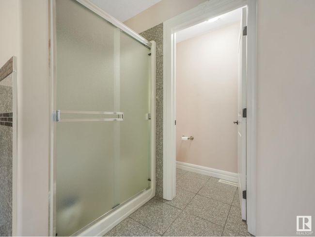 852 Wildwood Cres Nw, House other with 6 bedrooms, 5 bathrooms and 10 parking in Edmonton AB | Image 36