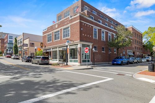 apt-11-145 Union St, New Bedford, MA, 02740-6375 | Card Image