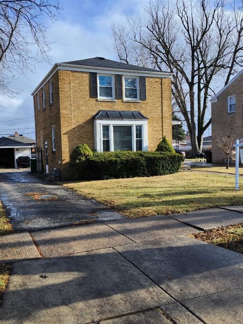 1433 Bristol Ave, Westchester, IL, 60154-3703 | Card Image