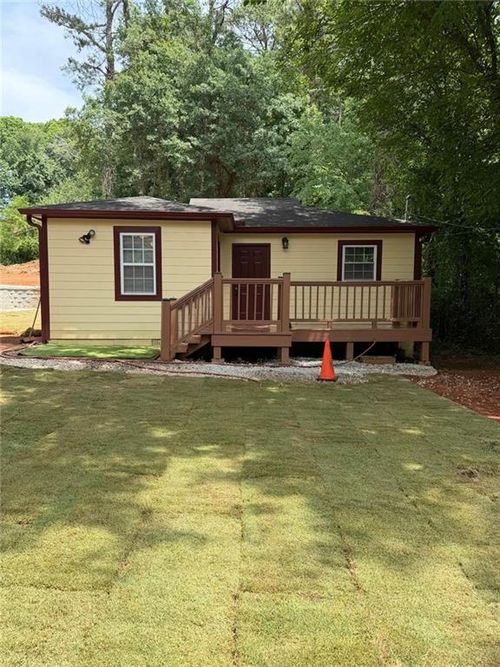 637 Parkdale Dr, Scottdale, GA, 30079-1448 | Card Image