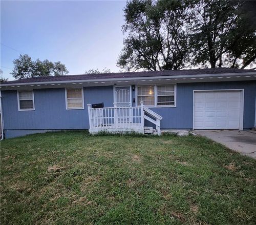 9802 Marsh Ave, Kansas City, MO, 64134-1818 | Card Image