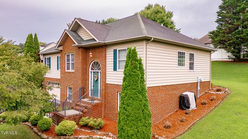 1560 Rock Springs Rd, Kingsport, TN, 37664-5417 | Card Image